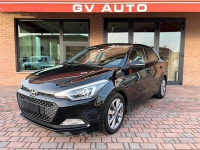 Begagnad Hyundai i20 84 HK (61 kW) 2016 Svart Sedan