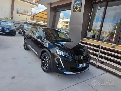 Usata Peugeot 2008 GT 131 CV (96 kW) 2022 Nero SUV