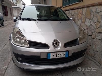 Usata Renault Clio II 2008 Grigio Berlina