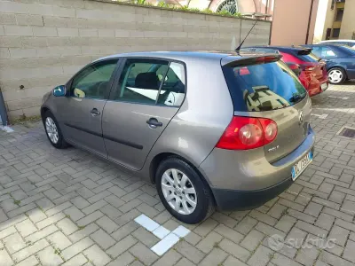 Usata VW Golf IV 115 CV (84 kW) 2006 Grigio Berlina