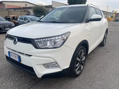 Usata SsangYong Tivoli 115 CV (84 kW) 2015 Beige SUV
