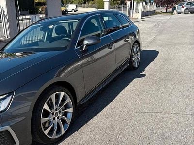 Usata Audi A4 S-Line 231 CV (169 kW) 2024 Grigio Station wagon