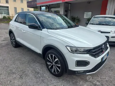 Usata VW T-Roc Style 150 CV (110 kW) 2020 Bianco SUV
