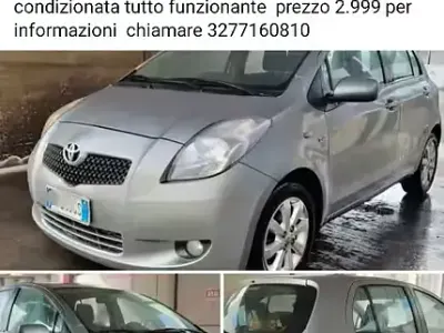 Usata Toyota Yaris 75 CV (55 kW) 2008 Grigio Utilitaria