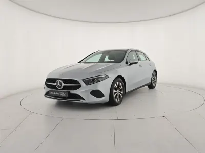 Usata Mercedes A180 Advanced 116 CV (85 kW) 2025 Argento high Berlina