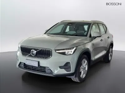 Usata Volvo XC40 120 CV (88 kW) 2023 Verde SUV