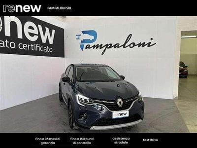 Usata Renault Captur Techno 145 CV (106 kW) 2023 Blu scuro SUV