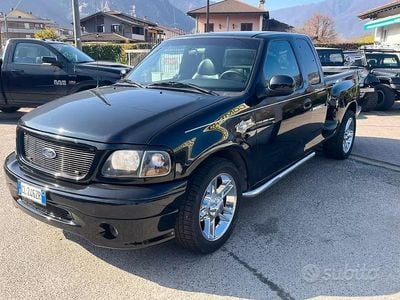 Begagnad Ford F-150 240 HK (176 kW) 2000 Svart Pickup