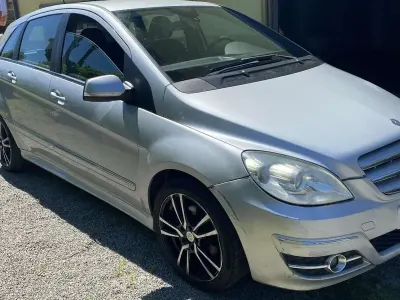 Usata Mercedes B180