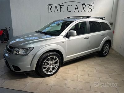 Usata Fiat Freemont Urban 170 CV (125 kW) 2014 Grigio SUV