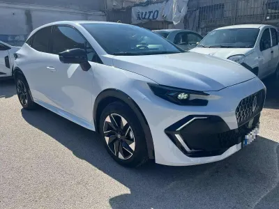 Nuova Renault Clio V Techno 109 CV (80 kW) 2026 Vari colori Berlina