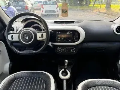 Usata Renault Twingo Intens 30 kW (42 CV) 2020 Nero Utilitaria