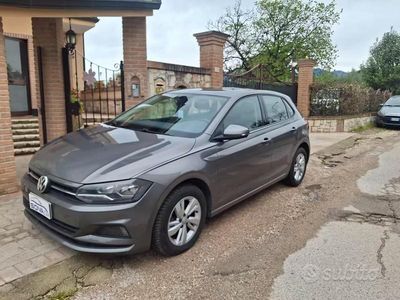 Usata VW Polo Highline 95 CV (69 kW) 2020 Grigio Utilitaria