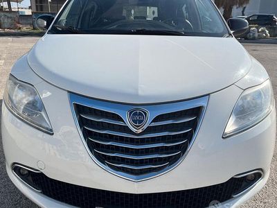 Usata Lancia Ypsilon Platinum 95 CV (69 kW) 2013 Utilitaria