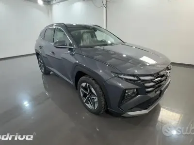 Nuova Hyundai Tucson 136 CV (100 kW) 2025 Grigio SUV