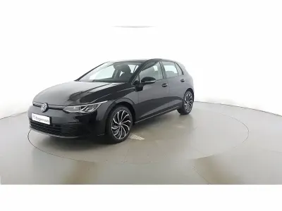 Usata VW Golf VIII Life 131 CV (96 kW) 2022 Nero mito metallizzato