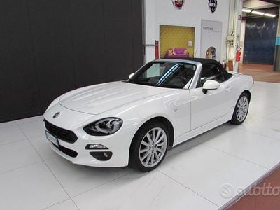 Usata Fiat 124 Spider Lusso 140 CV (102 kW) 2019 Bianco Cabrio