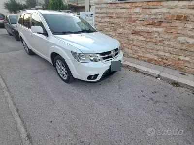 Usata Fiat Freemont 140 CV (102 kW) 2012 Bianco SUV