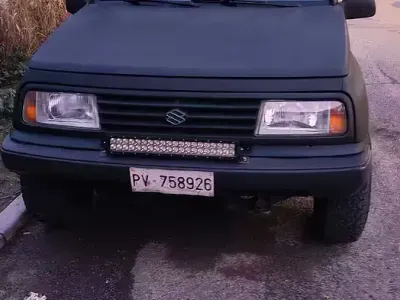 Usata Suzuki Vitara 77 CV (56 kW) 1991 Nero SUV