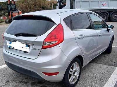 Usata Ford Fiesta Titanium 82 CV (60 kW) 2008 Grigio Utilitaria