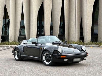 Porsche 930