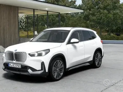 Begagnad BMW iX1
