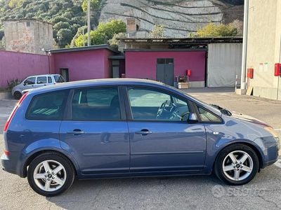Begagnad Ford Focus 90 HK (66 kW) 2006 Blå Sedan