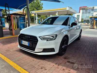 Usata Audi A3 Ambiente 116 CV (85 kW) 2019 Bianco Berlina
