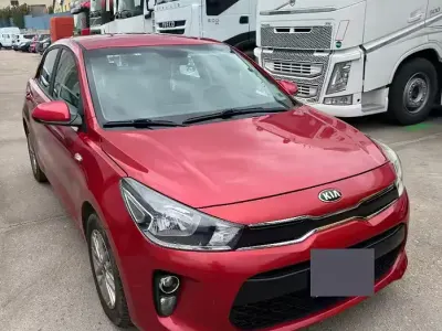 Usata Kia Rio 84 CV (61 kW) 2020 Rosso Berlina