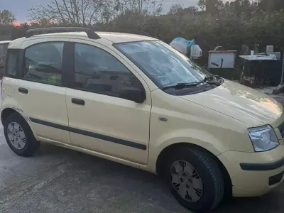 Usata Fiat Panda 60 CV (44 kW) 2004 Giallo Utilitaria