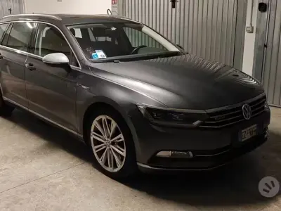 Usata VW Passat Highline 240 CV (176 kW) 2015 Grigio Station wagon