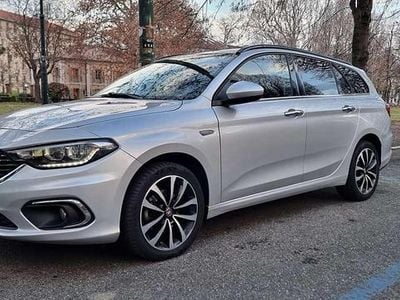 Usata Fiat Tipo Lounge 120 CV (88 kW) 2018 Argento Station wagon