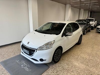 usata Peugeot 208 1.4 HDi 68 CV 5 porte Access