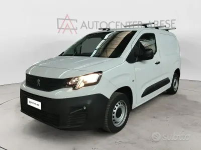 Usata Peugeot Partner Premium 100 CV (73 kW) 2021 Bianco Monovolume