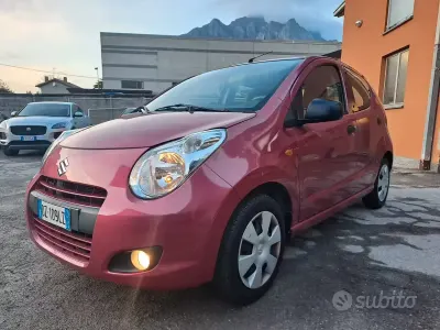 Second-hand Suzuki Alto 68 CP (50 kW) 2010 Roșu Hatchback