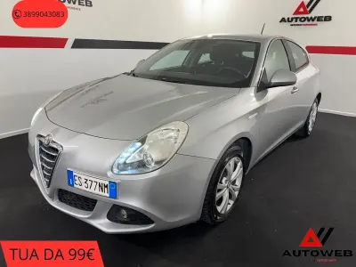 Usata Alfa Romeo Giulietta Exclusive 105 CV (77 kW) 2013 Argento Utilitaria