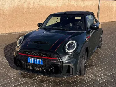 Usata Mini John Cooper Works Cabriolet Essential 231 CV (169 kW) 2021 Verde Cabrio
