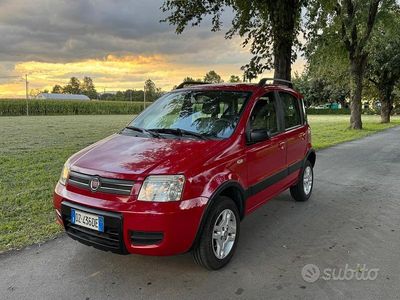 Usata Fiat Panda Climbing 60 CV (44 kW) 2009 Rosso Utilitaria