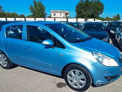 Usado Opel Corsa 60 HP (44 kW) 2007 Azul Citadino