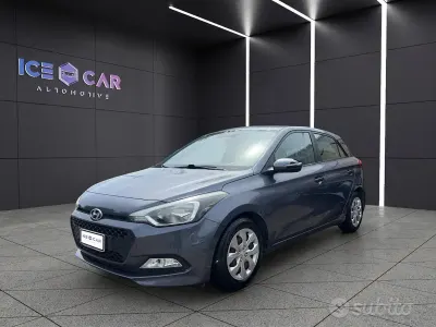 Occasion Hyundai i20 Classic 75 ch (55 kW) 2015 Gris Berline