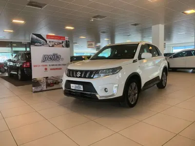 Usata Suzuki Vitara Cool 129 CV (94 kW) 2021 Bianco SUV
