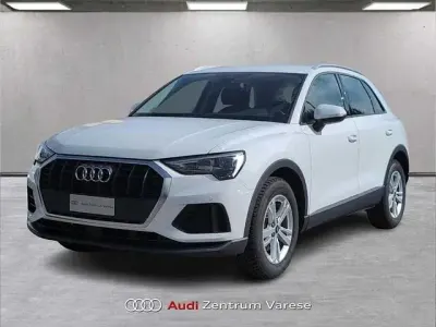 Usata Audi Q3 Comfort 150 CV (110 kW) 2021 Bianco metallizzato SUV