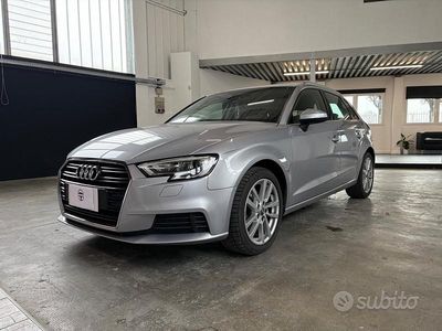 Begagnad Audi A3 116 HK (85 kW) 2018 Grå Sedan