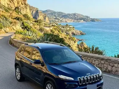 Usata Jeep Cherokee 200 CV (147 kW) 2016 Bluazzurro SUV