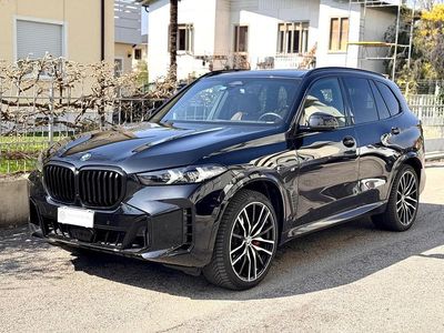 Usado BMW X5 M M Sport 380 HP (279 kW) 2024 Preto SUV