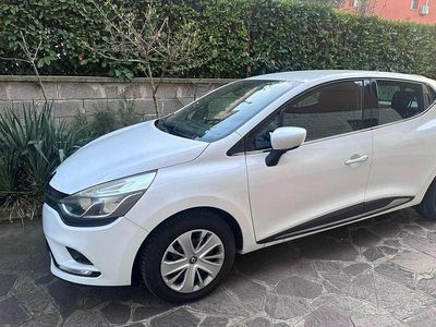 Usata Renault Clio IV Life 73 CV (53 kW) 2017 Bianco Berlina