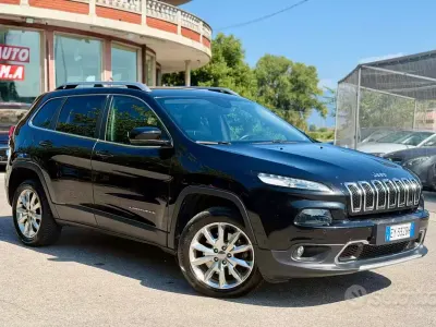 Usata Jeep Cherokee Limited 170 CV (125 kW) 2014 Nero SUV