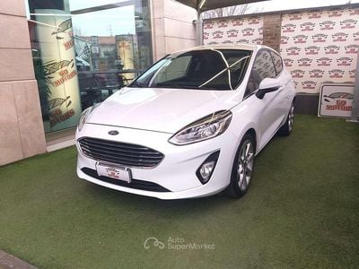 Usata Ford Fiesta Titanium 101 CV (74 kW) 2018 Bianco Utilitaria
