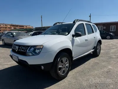 Usata Dacia Duster 109 CV (80 kW) 2015 Bianco SUV