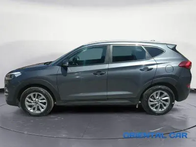 Usata Hyundai Tucson Comfort 132 CV (97 kW) 2016 Grigio SUV